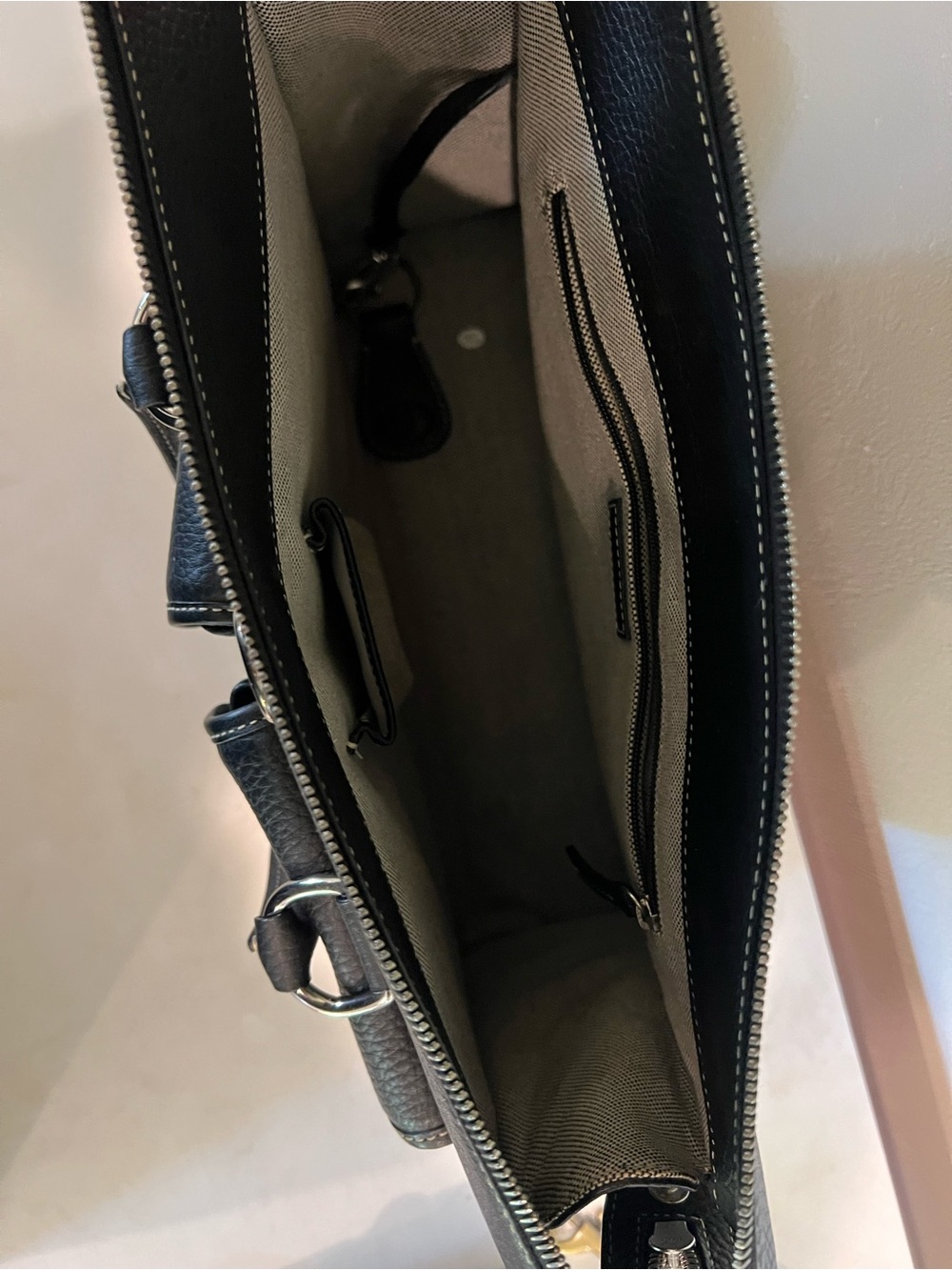 Dooney and Bourke Black Leather Double-Pocket Tote Bag, with strap and wallet - Picture 9 of 9